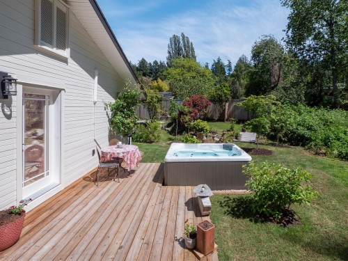 655 Dougall Road, Gibsons, BC 