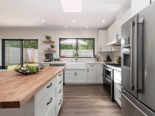 655 Dougall Road, Gibsons, BC 