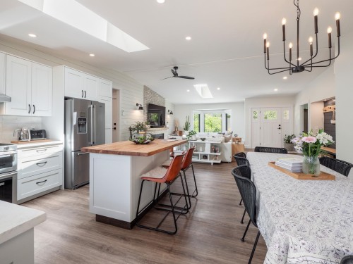 655 Dougall Road, Gibsons, BC 