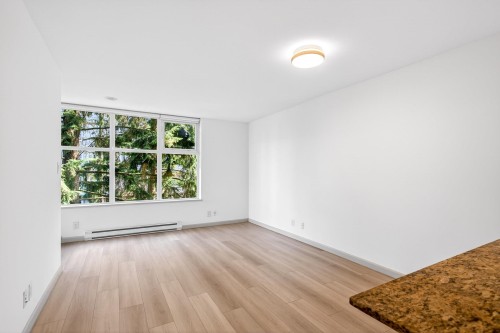 409-9262 University Crescent, Burnaby, BC 