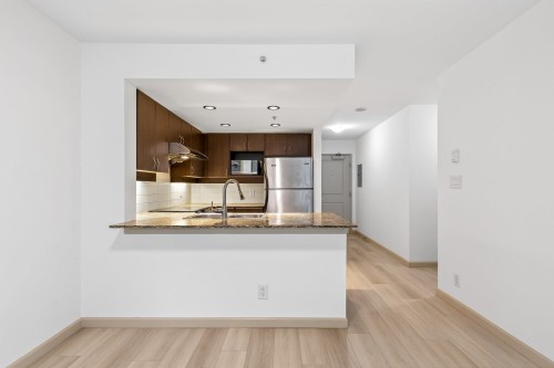 409-9262 University Crescent, Burnaby, BC 