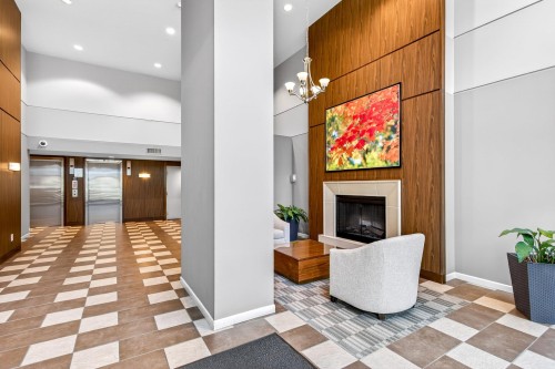 409-9262 University Crescent, Burnaby, BC 