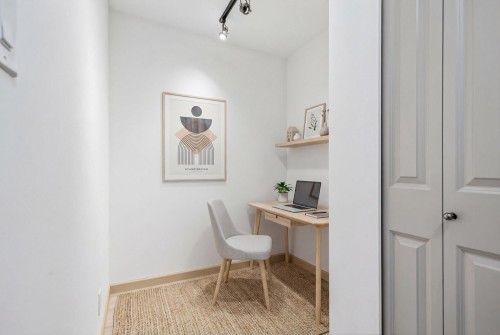 409-9262 University Crescent, Burnaby, BC 