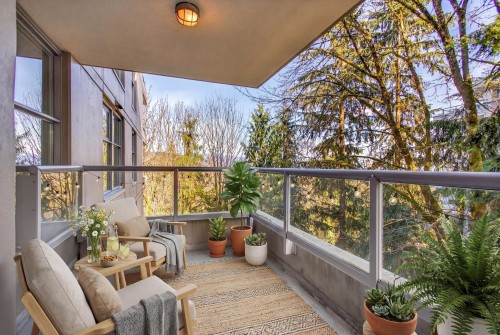 409-9262 University Crescent, Burnaby, BC 