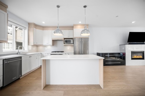 7-5377 8A Avenue, Delta, BC 