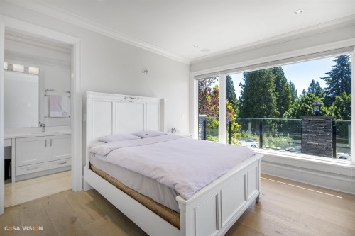 991 Cross Creek Road, West Vancouver, BC 