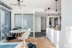 518-618 Abbott Street  Vancouver, BC V6B 0C1