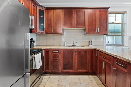 6176 Main Street, Vancouver, BC 