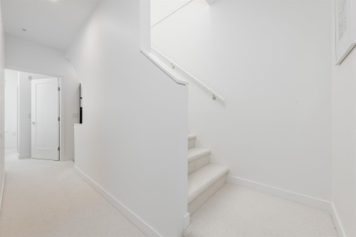 885 33Rd Avenue W, Vancouver, BC - Indoor
