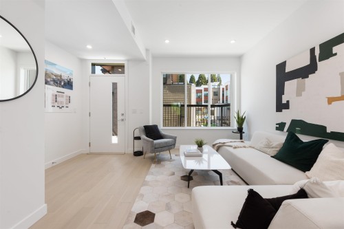 885 33Rd Avenue W, Vancouver, BC - Indoor