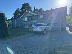 5361 10a Avenue Delta, BC V4M 1Y5