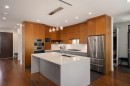 812 6Th Street E, North Vancouver, BC 