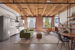 308-55 Cordova Street E Vancouver, BC V6A 0A5