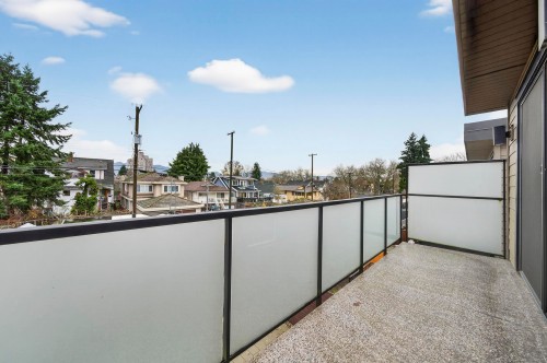 969 18Th Avenue W, Vancouver, BC 