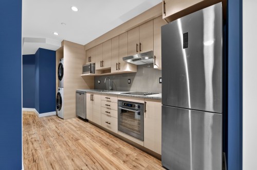 969 18Th Avenue W, Vancouver, BC 