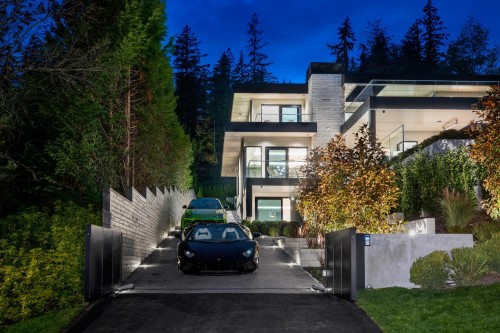 449 Hillcrest Street, West Vancouver, BC 