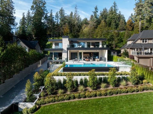 449 Hillcrest Street, West Vancouver, BC 