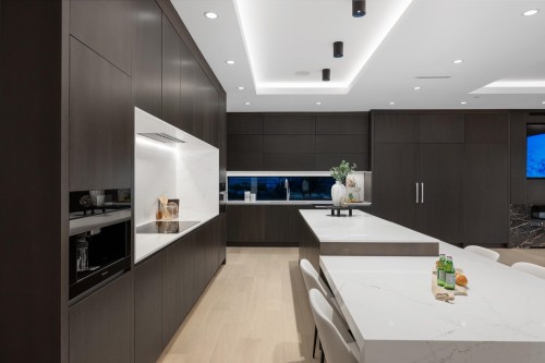 449 Hillcrest Street, West Vancouver, BC 