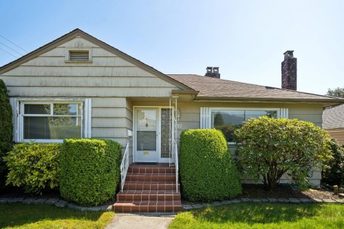 657 Keith Road E, North Vancouver, BC 