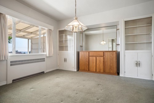 657 Keith Road E, North Vancouver, BC 