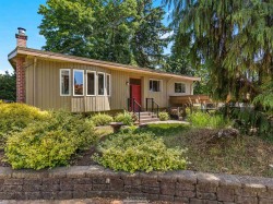 423 Winona Street  Coquitlam, BC V3K 5A5