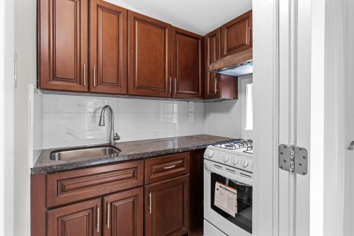 6968 Churchill Street, Vancouver, BC 