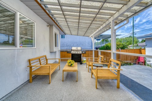 1033 39Th Avenue E, Vancouver, BC 