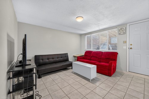 1033 39Th Avenue E, Vancouver, BC 