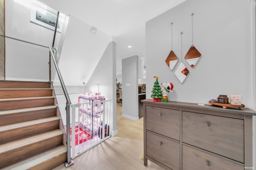 7-7321 Montecito Drive, Burnaby, BC 