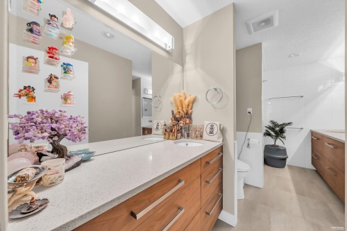 7-7321 Montecito Drive, Burnaby, BC 