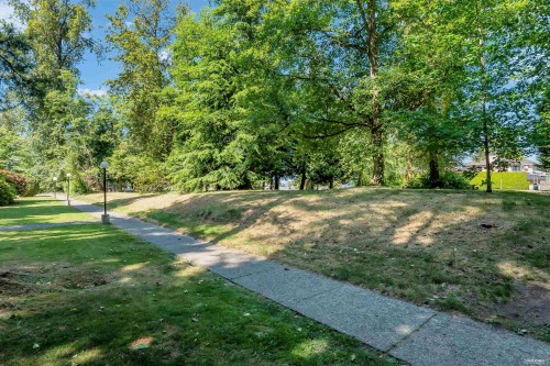 7-7321 Montecito Drive, Burnaby, BC 