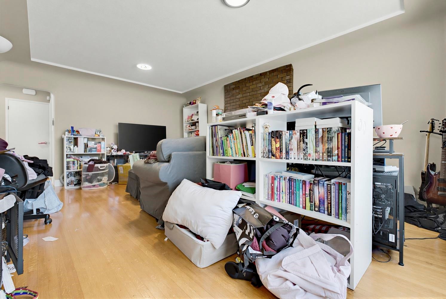 Image 1