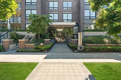 129-9388 Odlin Road  Richmond, BC V6X 0L5