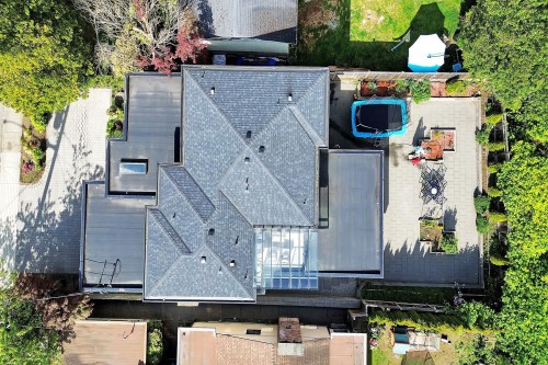 440 Queens Road W, North Vancouver, BC 