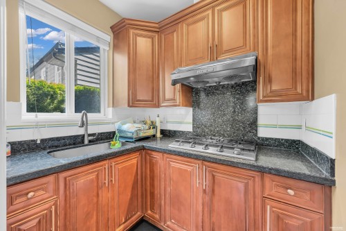 717 Shaw Avenue, Coquitlam, BC 