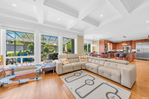 717 Shaw Avenue, Coquitlam, BC 