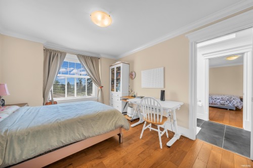 717 Shaw Avenue, Coquitlam, BC 