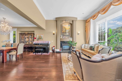 717 Shaw Avenue, Coquitlam, BC 