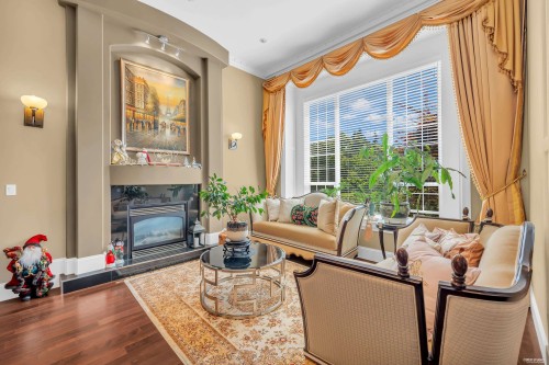 717 Shaw Avenue, Coquitlam, BC 