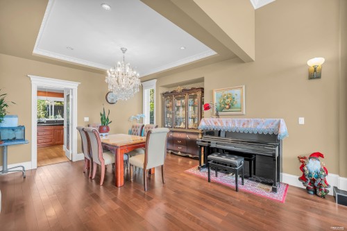 717 Shaw Avenue, Coquitlam, BC 