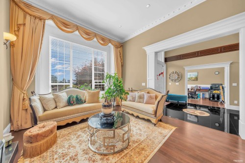 717 Shaw Avenue, Coquitlam, BC 