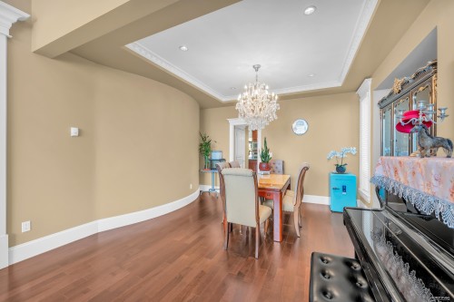 717 Shaw Avenue, Coquitlam, BC 