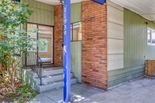 11939 Dover Street  Maple Ridge, BC V2X 5P6