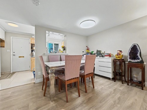 6878 Arlington Street, Vancouver, BC - Indoor Photo Showing Dining Room