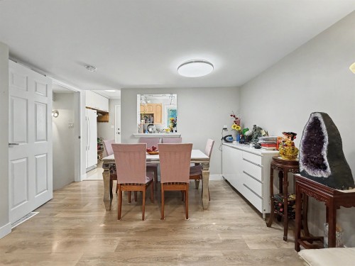 6878 Arlington Street, Vancouver, BC - Indoor Photo Showing Dining Room