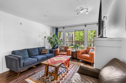 301-2966 Silver Springs Boulevard, Coquitlam, BC 