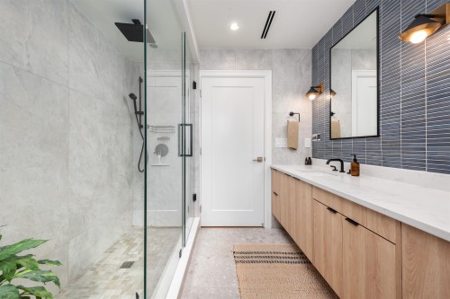 5059 Sherbrooke Street, Vancouver, BC 