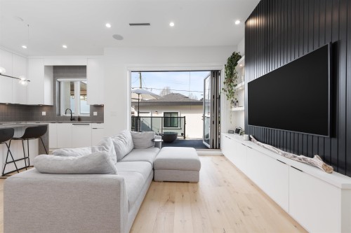 5059 Sherbrooke Street, Vancouver, BC 