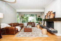 3841 Bayridge Avenue  West Vancouver, BC V7V 3J3