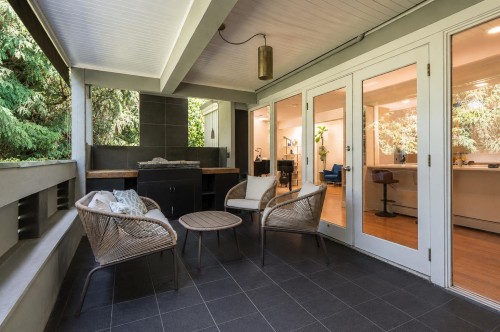 3841 Bayridge Avenue, West Vancouver, BC 